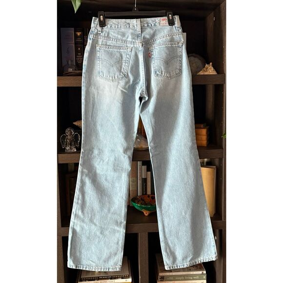 Vintage Levi’s Red Tab Light Wash Bootcut Jeans Size 4 - Picture 2 of 9